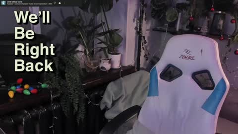 Snapshot of whiteegrimm chatting on 26, 12, 2024 Gus online show from 26, 12, 2024