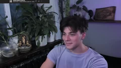 Snapshot of whiteegrimm chatting on 27, 9, 2025 Gus online show from 27, 9, 2025