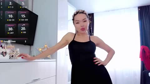 WhiteLaBunny online show from 10, 1, 2026