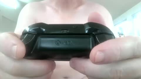 whitepantieman online show from 6, 3, 2025