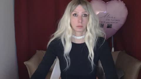 White Queen online show from 6, 1, 2025