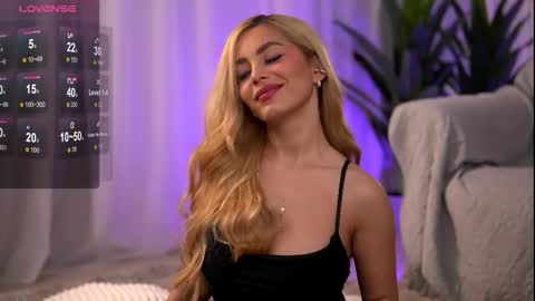 whitneyandrews online show from 18, 12, 2025