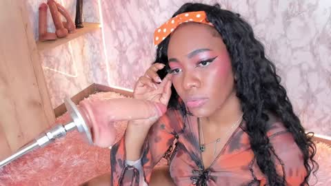 whitneyyfox online show from 14, 1, 2025