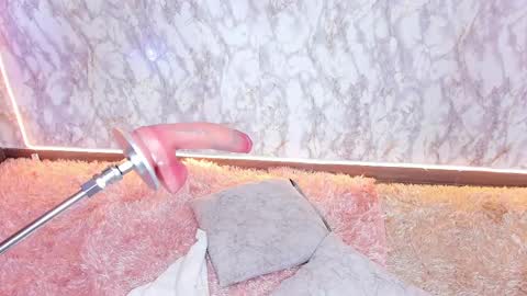 whitneyyfox online show from 25, 2, 2025