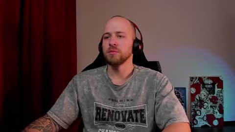 Snapshot of why_you_so_serious chatting on 20, 12, 2024 VI online show from 20, 12, 2024