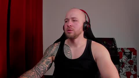 Snapshot of why_you_so_serious chatting on 3, 2, 2025 VI online show from 3, 2, 2025