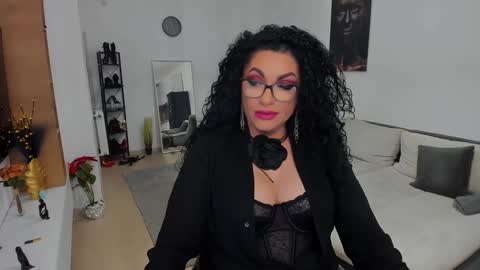 Milf Amy online show from 17, 1, 2025