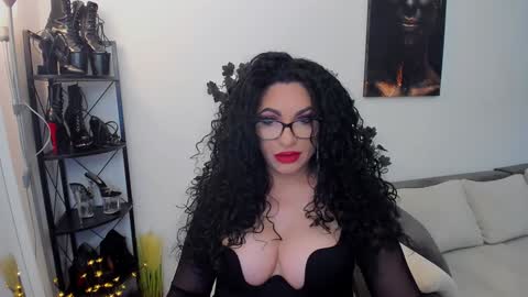 Milf Amy online show from 8, 2, 2025