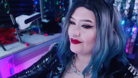 Laura  online show from 27, 1, 2025