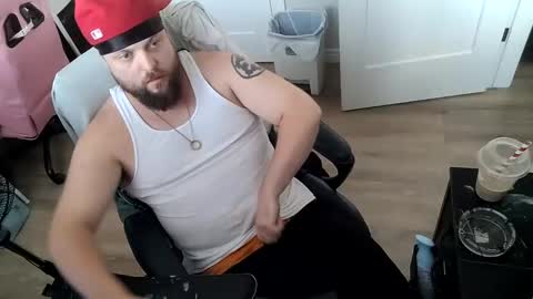 WiggaInAWifebeater online show from 6, 10, 2025