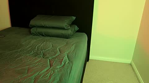 Wifeyandhubbyfuck online show from 21, 3, 2026