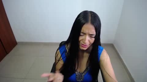 Ilauren online show from 11, 9, 2025