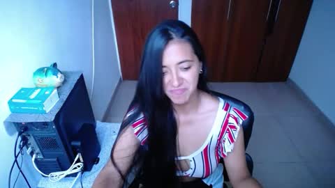 Ilauren online show from 16, 9, 2025