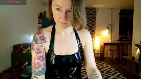 wild_peony online show from 16, 11, 2025