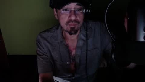 Snapshot of wildealexyz chatting on 10, 12, 2024 WildeAlex online show from 10, 12, 2024