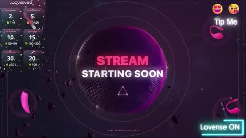 Snapshot of wildmaxine chatting on 9, 4, 2026 MAX online show from 9, 4, 2026