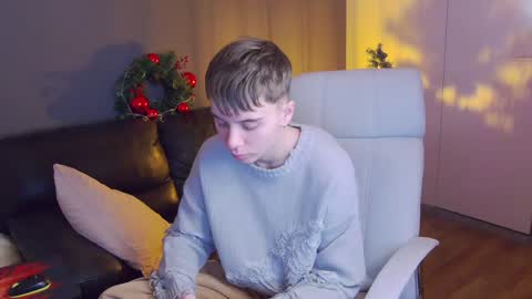 Snapshot of william_ross chatting on 28, 12, 2024 will online show from 28, 12, 2024