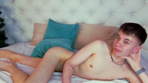 Snapshot of william_ross chatting on 15, 1, 2025 will online show from 15, 1, 2025