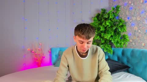 Snapshot of william_ross chatting on 26, 1, 2025 will online show from 26, 1, 2025