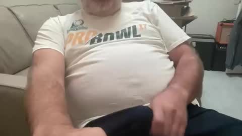 Snapshot of willieb777 chatting on 16, 11, 2025 willieb777 online show from 16, 11, 2025