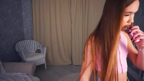 Snapshot of wiloneellett chatting on 5, 10, 2025 My name is Mia online show from 5, 10, 2025