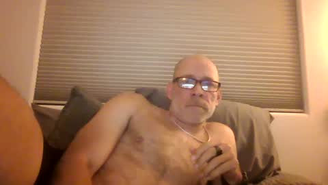 wingnutt765733 online show from 4, 3, 2025