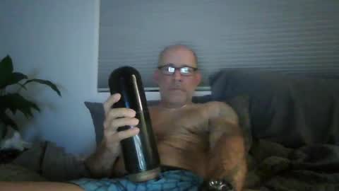 wingnutt765733 online show from 4, 3, 2025