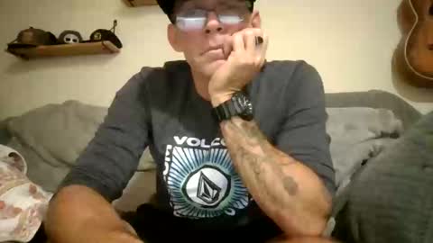 wingnutt765733 online show from 4, 12, 2025