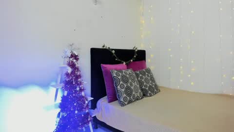 Snapshot of wini_fer chatting on 31, 12, 2024 Wini Fer online show from 31, 12, 2024