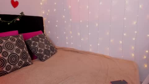 Snapshot of wini_fer chatting on 8, 1, 2025 Wini Fer online show from 8, 1, 2025