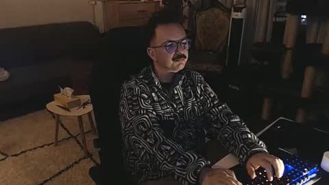 cream36 online show from 5, 11, 2025