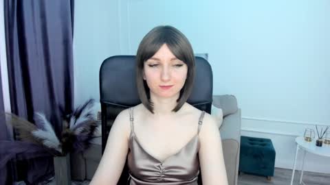 Amber online show from 2, 2, 2025