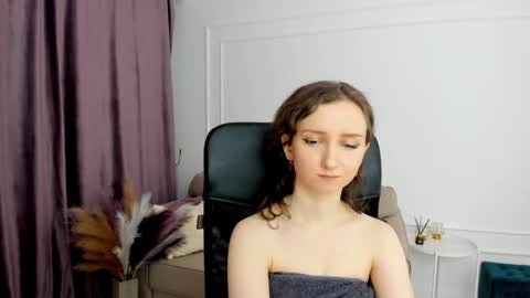 Amber online show from 23, 2, 2025