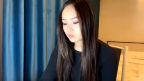 Snapshot of winterluchini chatting on 16, 11, 2025 Amina online show from 16, 11, 2025