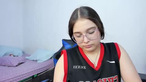 Snapshot of wish_coup_18151170 chatting on 30, 9, 2025 Alice and Mike online show from 30, 9, 2025