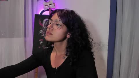     Luna Violeta  A r t i s t  online show from 9, 2, 2025