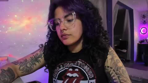     Luna Violeta  A r t i s t  online show from 27, 2, 2025