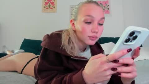 wladilia online show from 9, 10, 2025