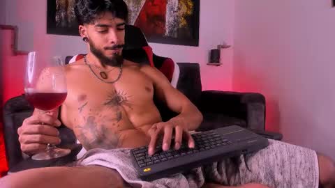 Snapshot of wolferatus chatting on 20, 11, 2025 wolferatus online show from 20, 11, 2025