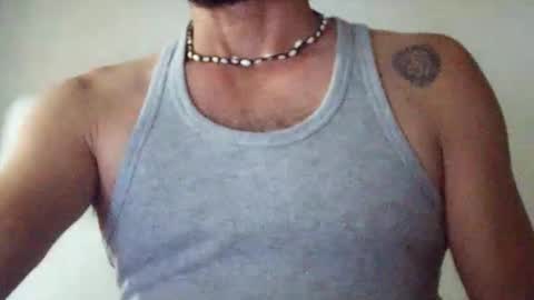 Snapshot of wolfofsea chatting on 19, 10, 2025 Luis online show from 19, 10, 2025