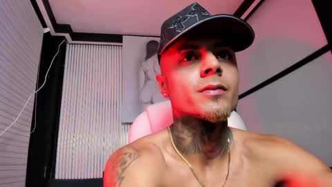 Wolf online show from 4, 2, 2026