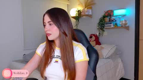   online show from 15, 10, 2025