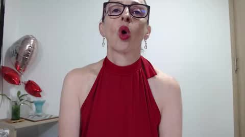 Snapshot of womanhornyx chatting on 12, 3, 2025 Womanhornyx online show from 12, 3, 2025