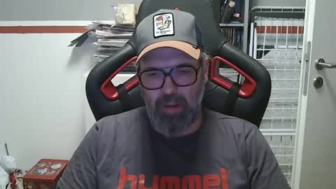 Adam online show from 18, 2, 2025