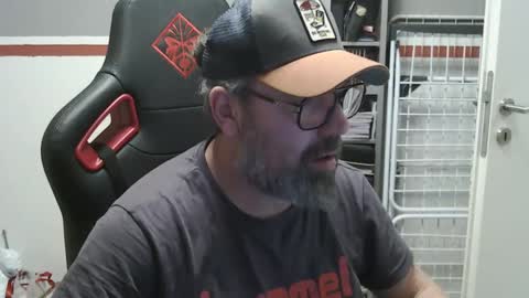 Adam online show from 21, 2, 2025