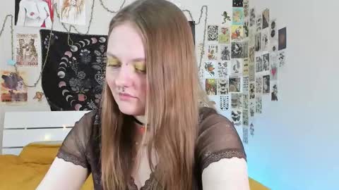 Snapshot of wonderconnie chatting on 25, 10, 2025 wonderconnie online show from 25, 10, 2025
