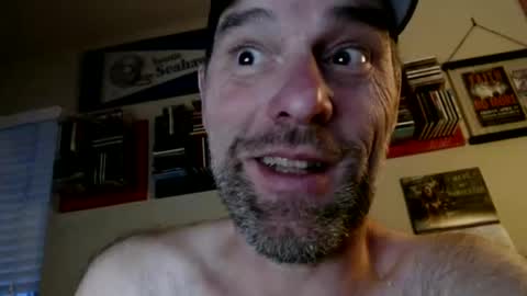 Snapshot of woodiesays chatting on 11, 10, 2025 WoodieSays online show from 11, 10, 2025