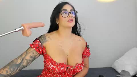 Snapshot of wowana chatting on 7, 2, 2026 STREAMING SCHEDULE 2100 - 0530 GMT-5 online show from 7, 2, 2026