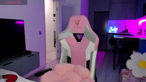 Emi online show from 18, 3, 2026