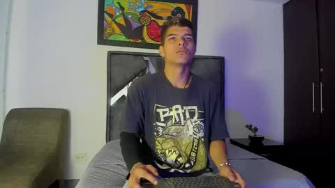 Snapshot of wyatt_2 chatting on 11, 11, 2025 wyatt online show from 11, 11, 2025